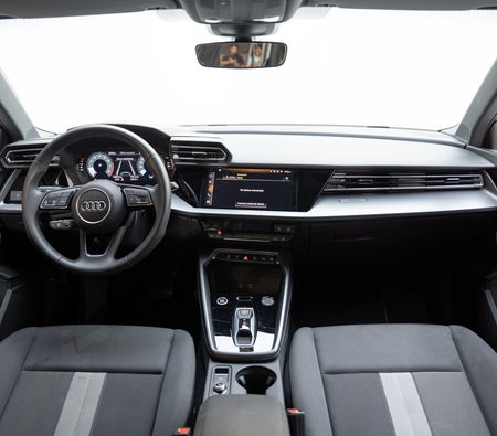 Audi A3 2025, photo 3 of 4