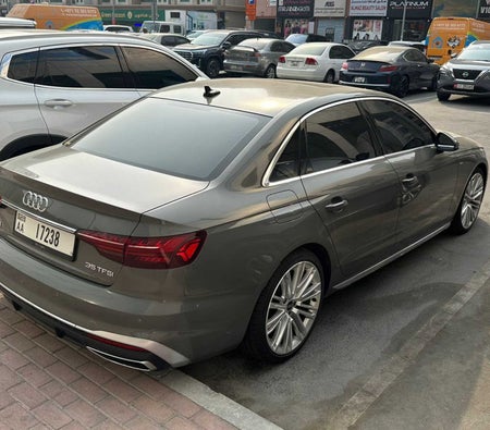 Audi A4 2023