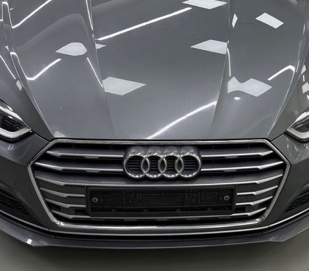 Audi A5 2019, photo 3 of 4