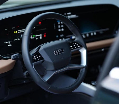 Audi A5 2025, photo 2 of 4