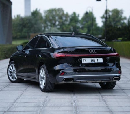 Schwarz Audi A5 2025