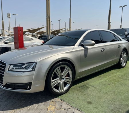 Audi A8  2015, photo 3 of 4