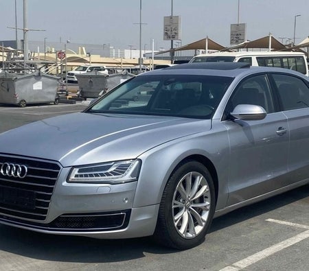 Audi A8 2017, photo 3 of 4