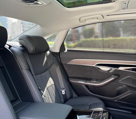 Audi A8 2024