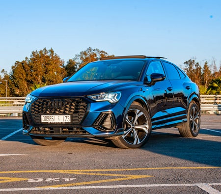 Negro Audi Q3 2023