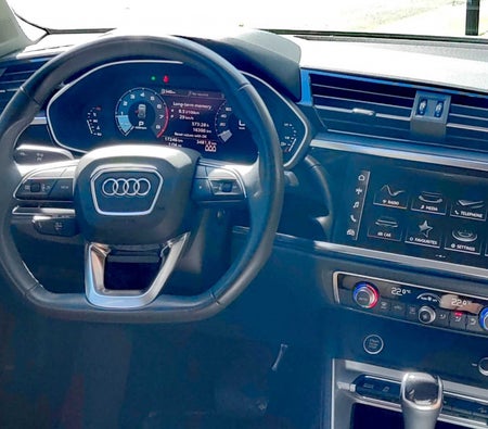 Audi Q3 2024, photo 2 of 4