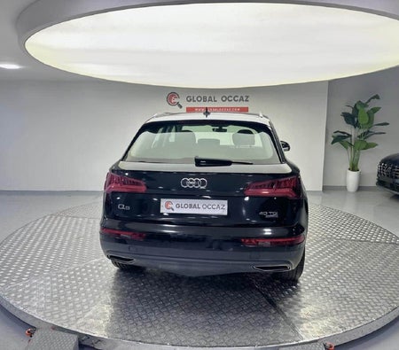 Nero Audi Q5 2019