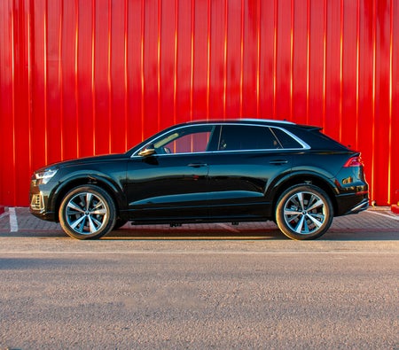 Black Audi Q8 2023 Black Audi Q8 2023