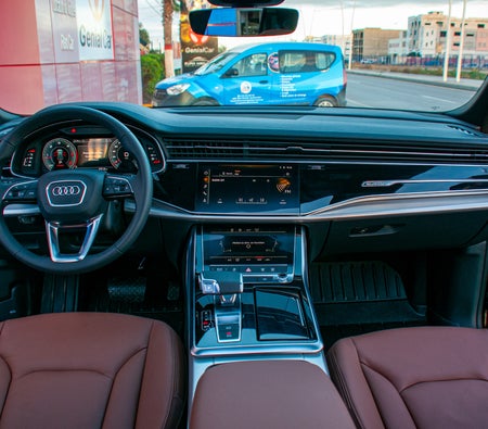 Black Audi Q8 2023