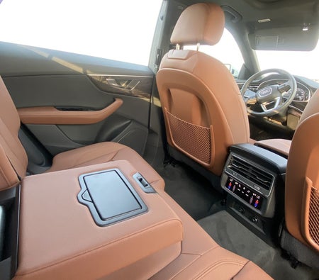 Audi Q8 2025, photo 4 of 4
