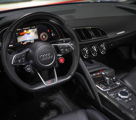 Audi R8 Performance Spyder 2023, photo 2 of 4