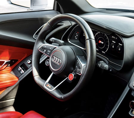Silver Audi R8 Spyder 2021