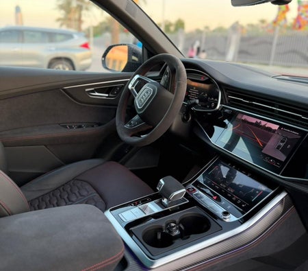 Audi RS Q8 2025, photo 4 of 4