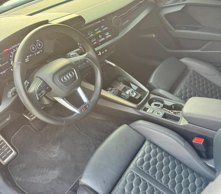 Audi RS3 2022, photo 3 of 4