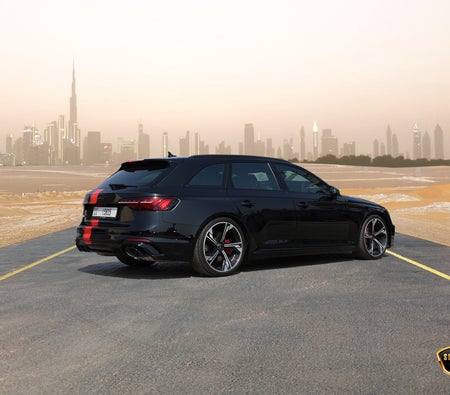 Audi RS4 Competition 2025, photo 4 of 4