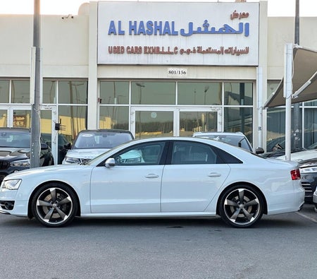 Audi S8 2014, photo 2 of 4