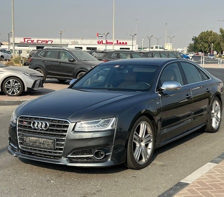 Audi S8 S-Line 2015, photo 3 of 4