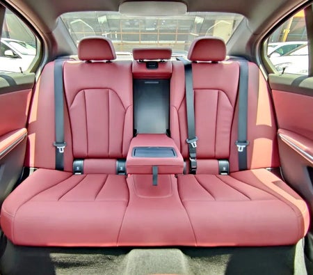 Black BMW 318i 2026