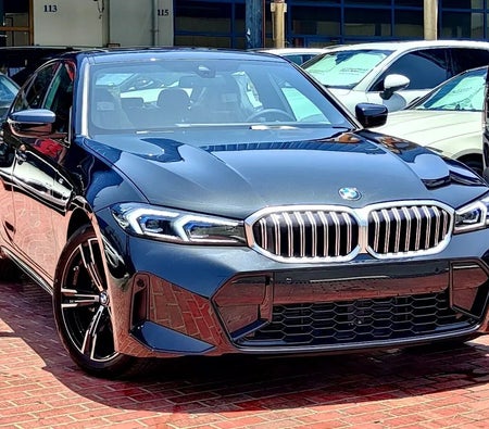 Black BMW 318i 2026