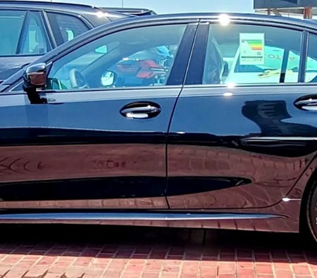 بي إم دبليو  318i  2026, photo 3 of 4