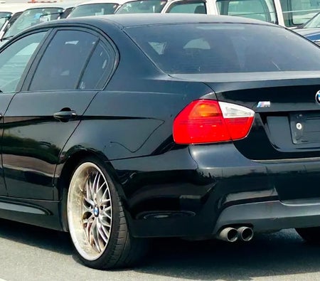 Black BMW 323i 2006
