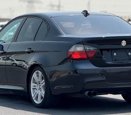 Black BMW 323i 2006