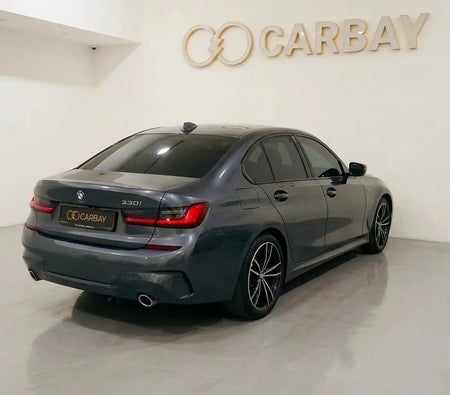 Gray BMW 330i M Sport 2021