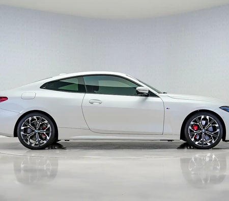 Weiß BMW 430i M Sport 2025 Weiß BMW 430i M Sport 2025