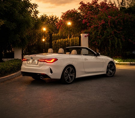 BMW 430i Cabriolet 2024, photo 2 of 4
