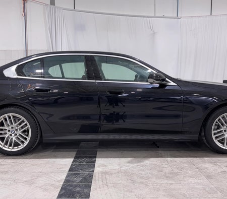 Schwarz BMW 520i EXCELLENCE 2024 Schwarz BMW 520i EXCELLENCE 2024