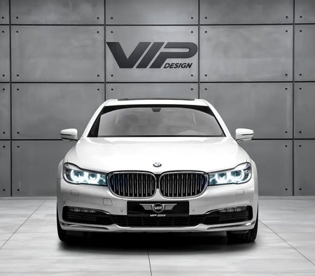 BMW 730Li 2018, photo 2 of 4