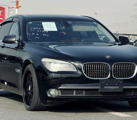 BMW 750i 2010, photo 4 of 4