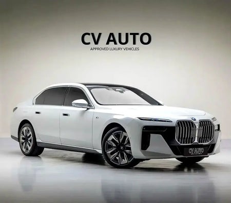 BMW M760i xDrive 2023, photo 3 of 4