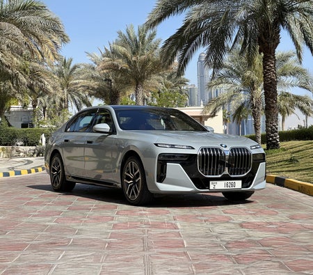 BMW 735i 2023
