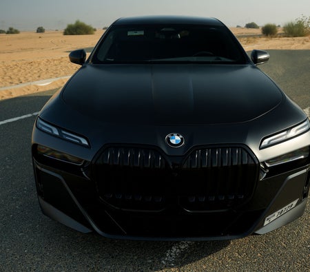 Noir mat BMW 740i 2023