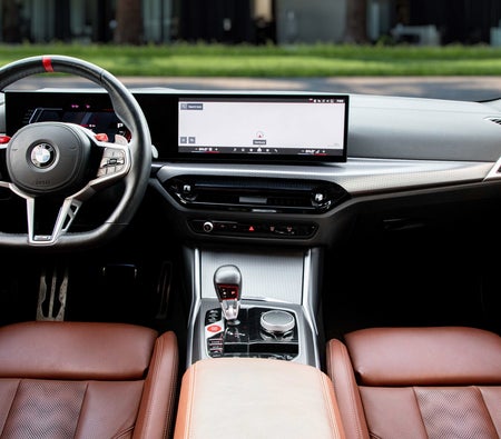 BMW M4 Competition 2025, photo 3 of 4