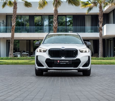 White BMW X1 M35i xDrive 2024 White BMW X1 M35i xDrive 2024