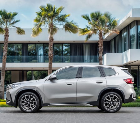 BMW X1 sDrive20i 2025, photo 3 of 4
