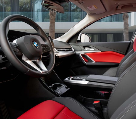 Weiß BMW X2 2024