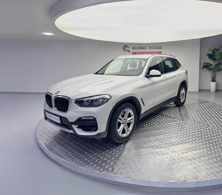 Белый BMW Х3 2018 год