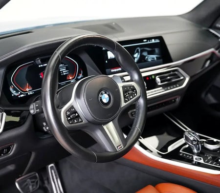 Grau BMW X5 M50i Xdrive 2022