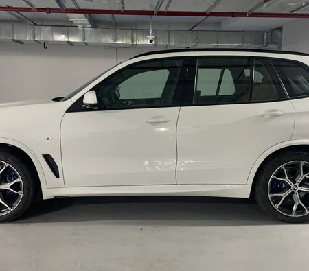 White BMW X5 xDrive40i M Sport 2023