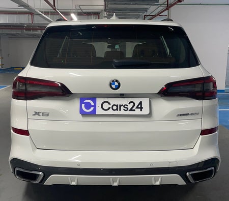 White BMW X5 xDrive40i M Sport 2023