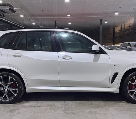 أبيض بي إم دبليو X5 xDrive40i M Sport 2023 أبيض بي إم دبليو X5 xDrive40i M Sport 2023