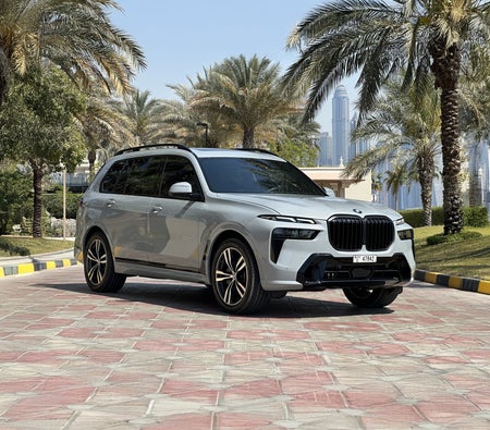تأجير بي إم دبليو  إكس 7 إم-كيت 2024 في دبي