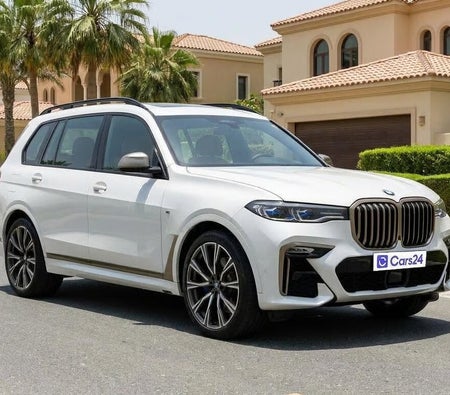 Weiß BMW X7 M50i 2022 Weiß BMW X7 M50i 2022