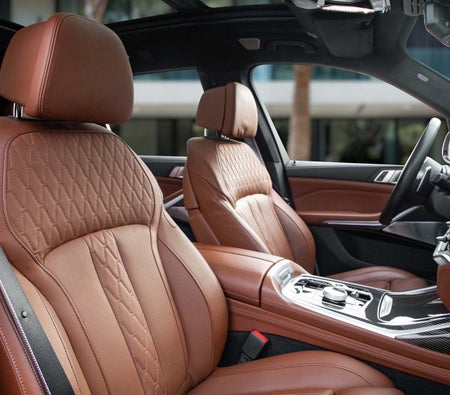 BMW X7 M60i 2023, photo 3 of 4
