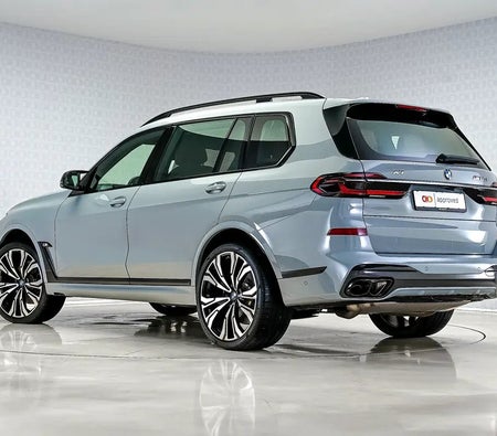 Gri BMW X7 M60i xDrive 2023