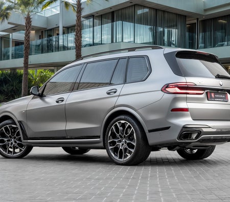 D'argento BMW X7 XDRIVE40I M SPORT 2025
