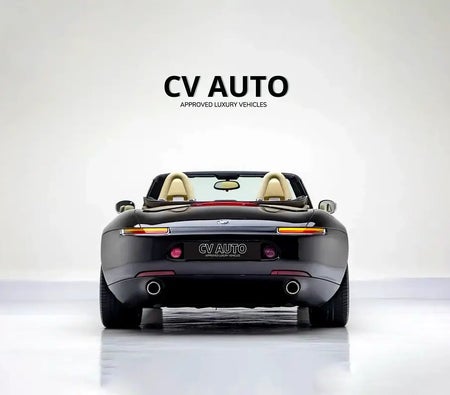 Черный BMW Z8 2001 г.